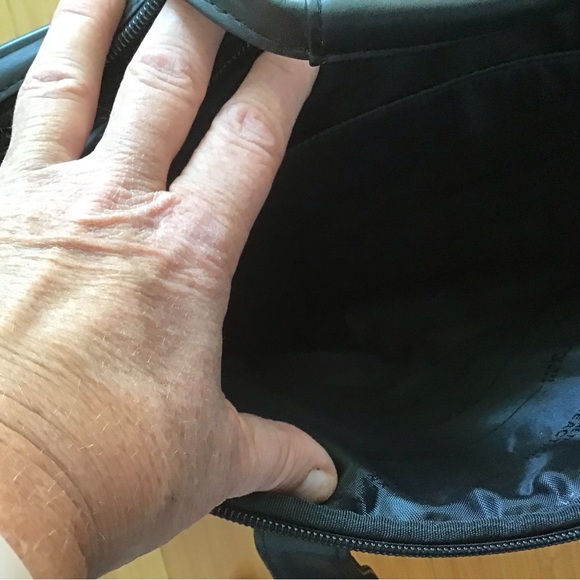 NWOT Unisex Kenneth Cole Reaction 524965 Laptop/Breifcase - Picture 9 of 9